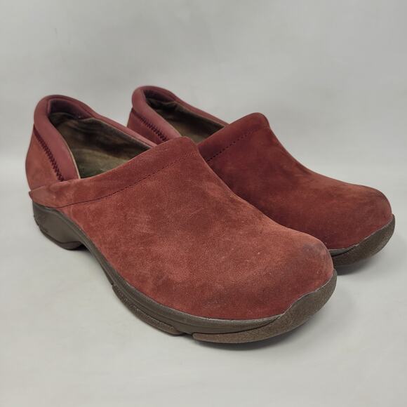 Dansko Clogs EU38 US8 Red Suede Maroon Wedge Professional Slip On 5403887800 - Picture 1 of 11